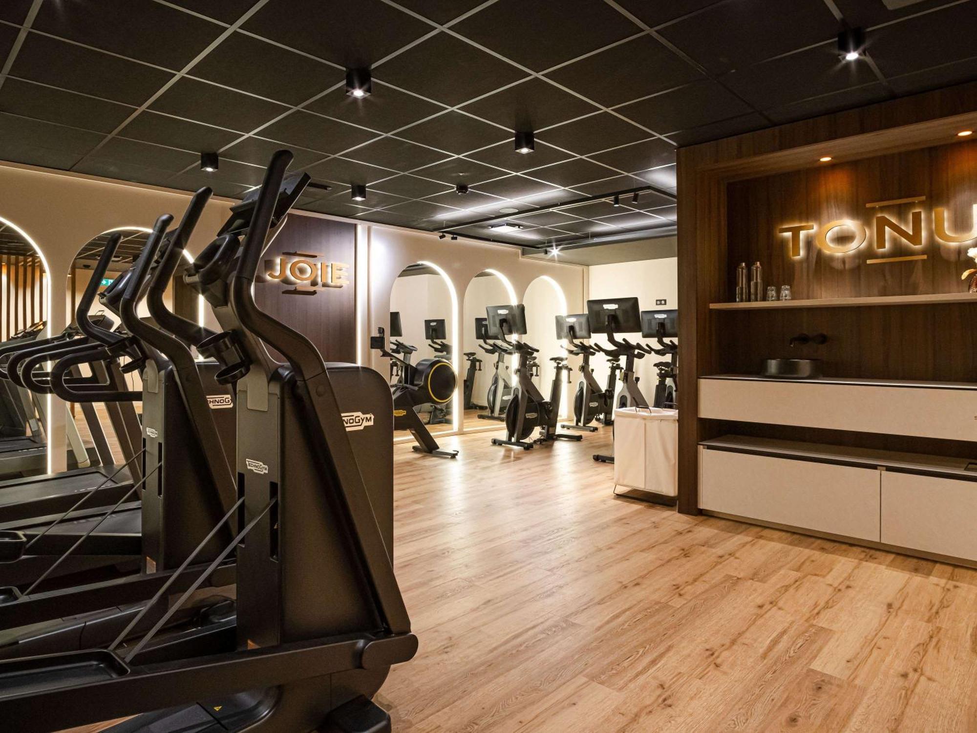 Hotel Mercure Saint-lary 4*